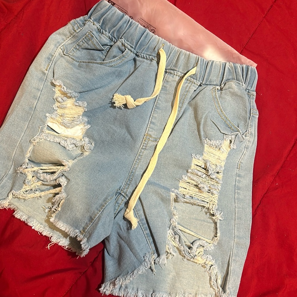 Size small BRAND NEW shorts